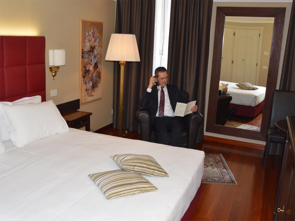 Astoria Hotel Italia Udine Esterno foto